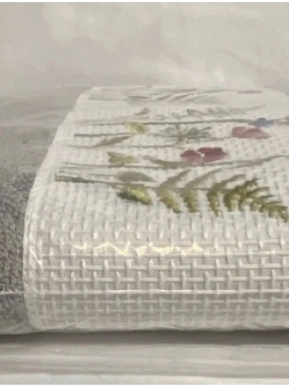 Luxurious Turkish Cotton By Linum Home Serenity Embellished Hand Towels Set NWOT